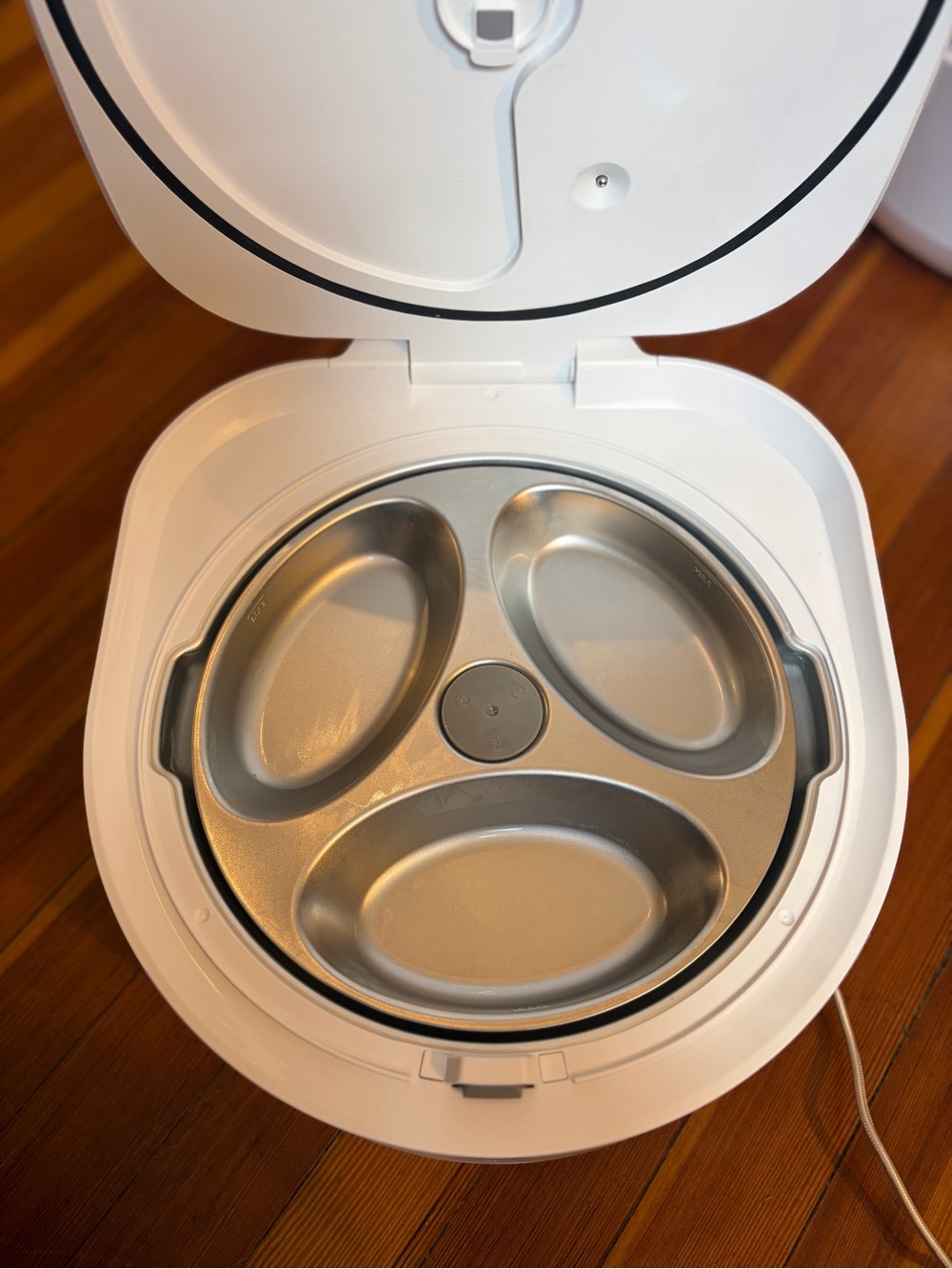 PETLIBRO Automatic Wet Cat Feeder, Stainless Steel Trays, Good Condition WHITE - Picture 2 of 10